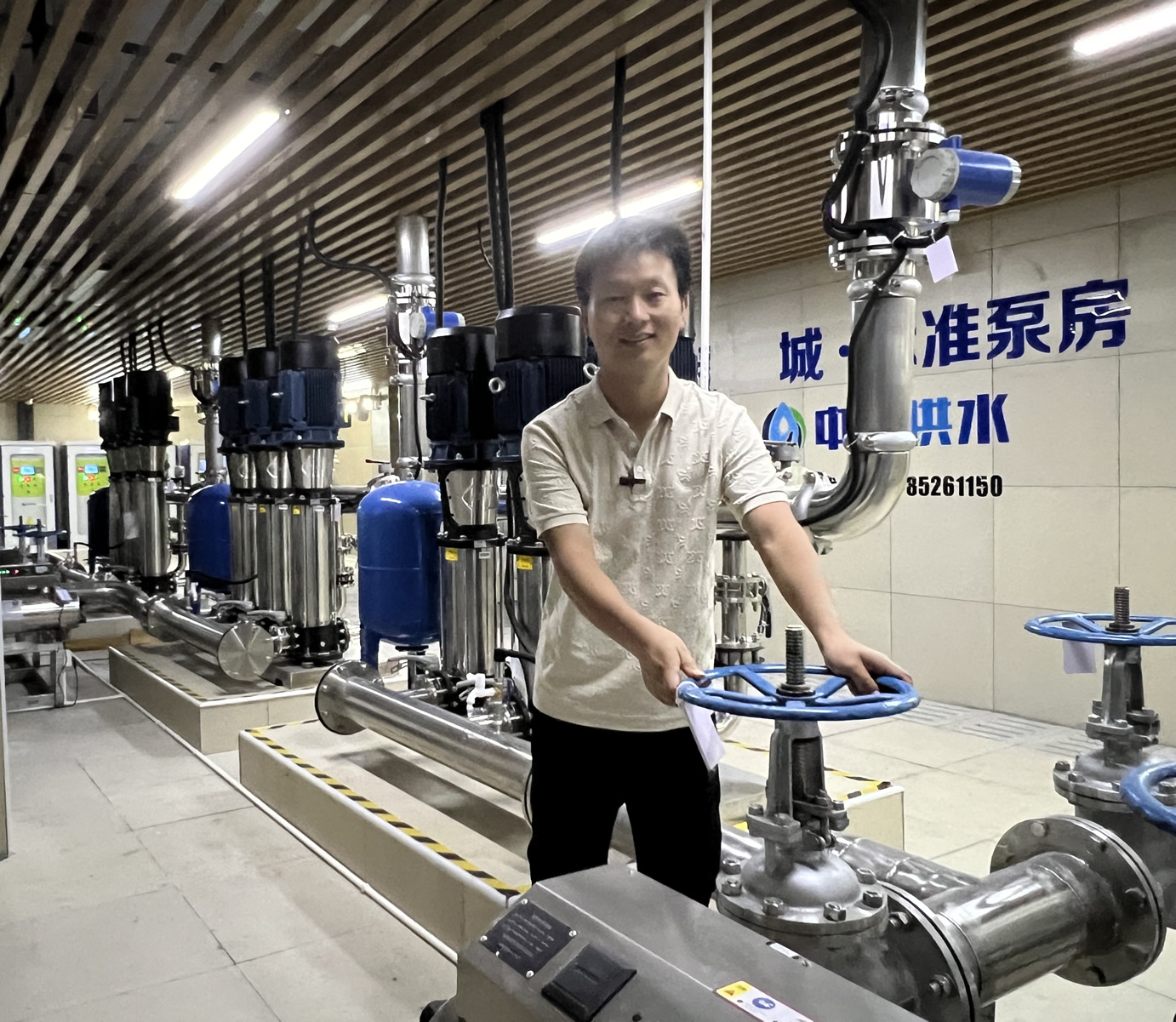 水箱式無(wú)負(fù)壓變頻給水設(shè)備